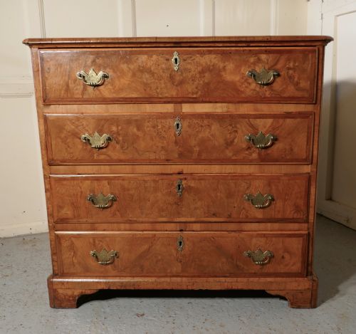 Georgian Inlaid Walnut Chest of Drawers