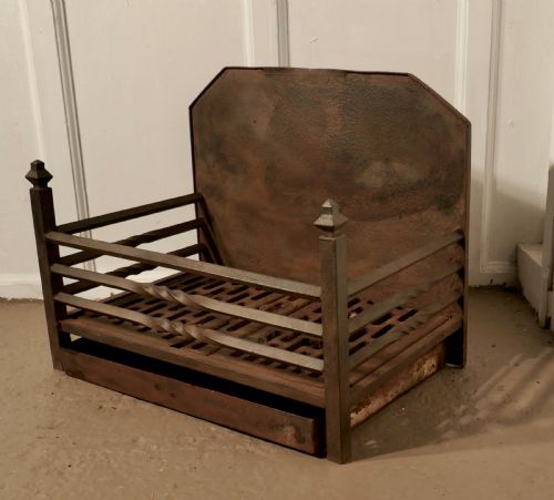 fig 3. Large Free Standing Fire Basket, Iron Fire Grate