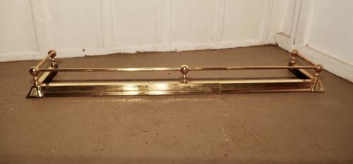 Large Victorian Extending Brass Fender