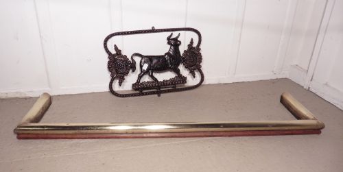 fig 3. Large Heavy Victorian Brass and Oak Fender