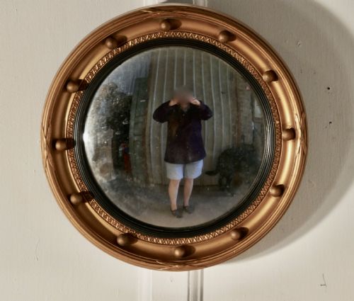 fig 2. Regency Convex Gilt Wall Mirror 