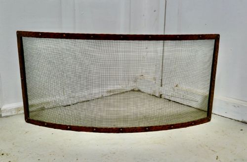 Victorian Arts and Crafts Beaten Copper Curved Spark Screen Fire Guard
