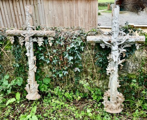 fig 4. A Large Architectural French Cast Iron Cross,
