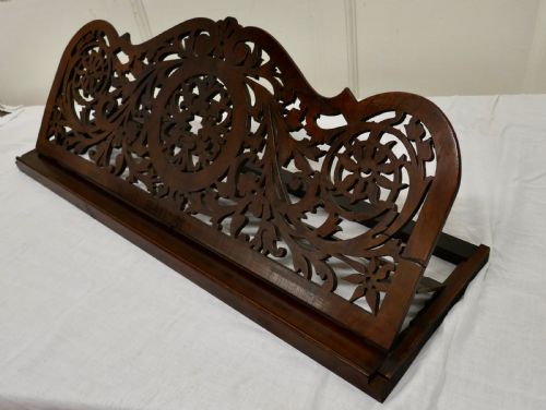 Adjustable Fretwork Mahogany Book Rest, Lutrin