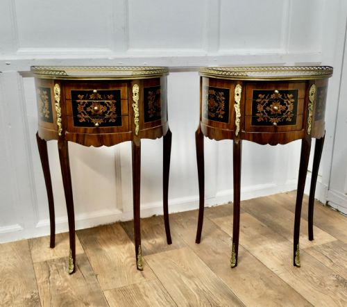 A Pair of French 19th Century Leaf Design Small Side Tables or Bedside Cabinets