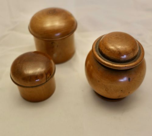 3 HAND MADE SYCAMORE TREEN POTS WITH LIDS