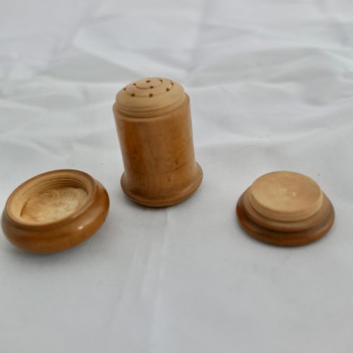 3 19TH CENTURY HAND MADE TREEN ITEMS POUNCE PLUMB BOB BODKIN - ADDITIONAL PHOTO 2