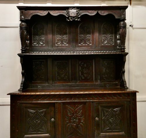 18TH CENTURY CARVED OAK DRESSER WITH KINGS - ADDITIONAL PHOTO 7