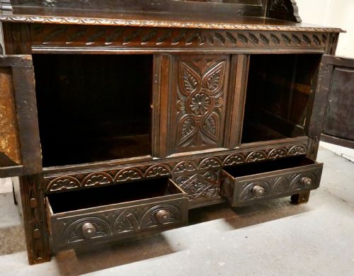 18TH CENTURY CARVED OAK DRESSER WITH KINGS - ADDITIONAL PHOTO 11