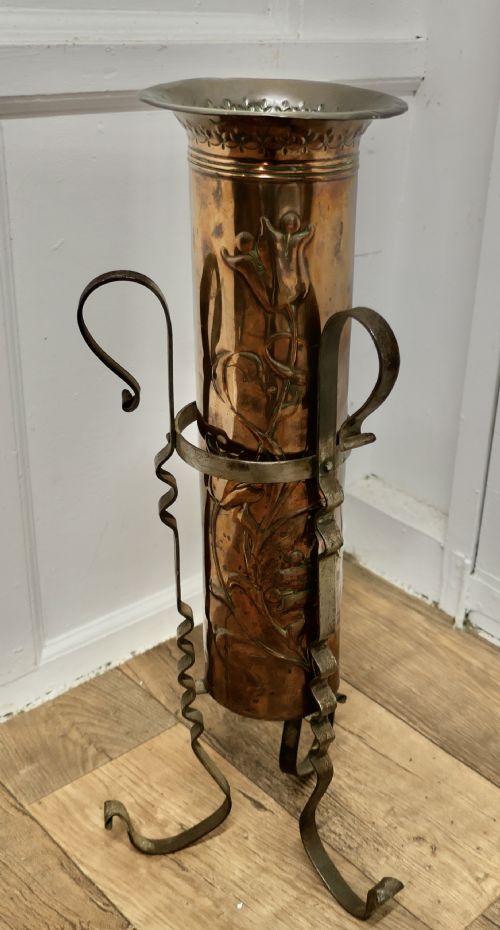 ARTS AND CRAFTS COPPER AND IRON UMBRELLA STAND - ADDITIONAL PHOTO 4
