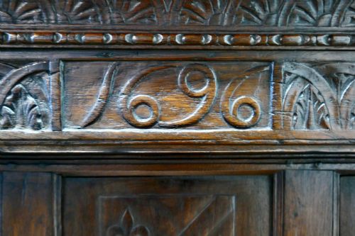 1696 FRENCH CARVED OAK COURT CUPBOARD COTTAGE SIZE LIVERY CUPBOARD - ADDITIONAL PHOTO 3