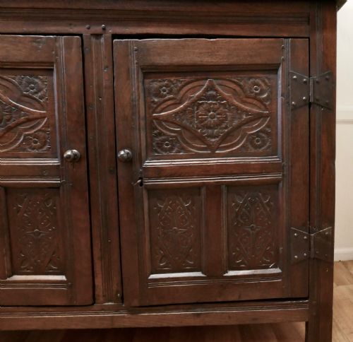 1696 FRENCH CARVED OAK COURT CUPBOARD COTTAGE SIZE LIVERY CUPBOARD - ADDITIONAL PHOTO 10