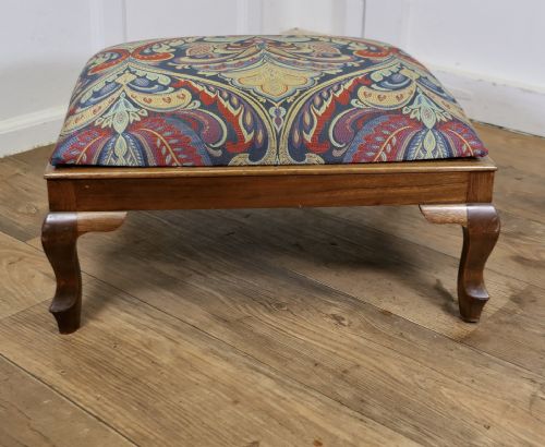 VICTORIAN ART NOUVEAU UPHOLSTERED FOOT STOOL - ADDITIONAL PHOTO 2