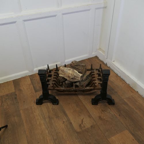 LARGE 19TH CENTURY INGLENOOK FIRE GRATE ON ANDIRONS - ADDITIONAL PHOTO 2