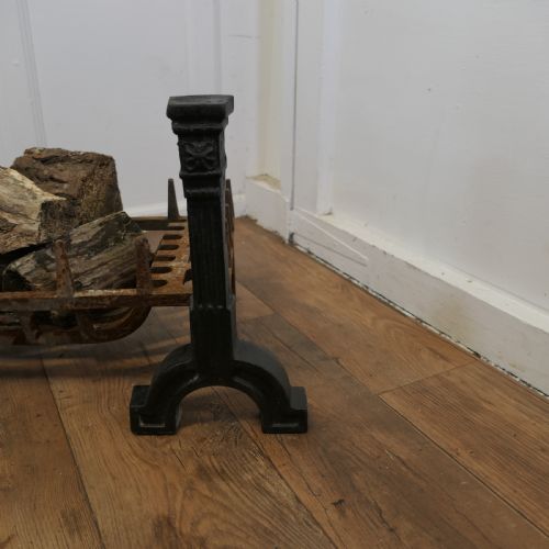 LARGE 19TH CENTURY INGLENOOK FIRE GRATE ON ANDIRONS - ADDITIONAL PHOTO 5