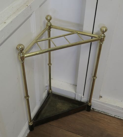 VICTORIAN BRASS AND CAST IRON CORNER STICK OR UMBRELLA STAND - ADDITIONAL PHOTO 1