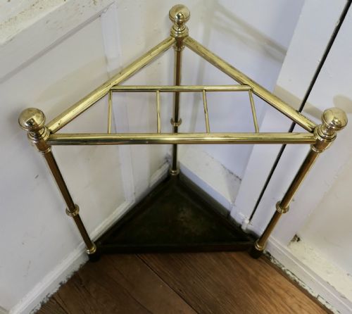 VICTORIAN BRASS AND CAST IRON CORNER STICK OR UMBRELLA STAND - ADDITIONAL PHOTO 2