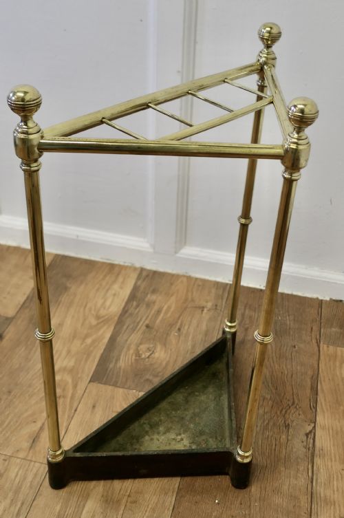 VICTORIAN BRASS AND CAST IRON CORNER STICK OR UMBRELLA STAND - ADDITIONAL PHOTO 5