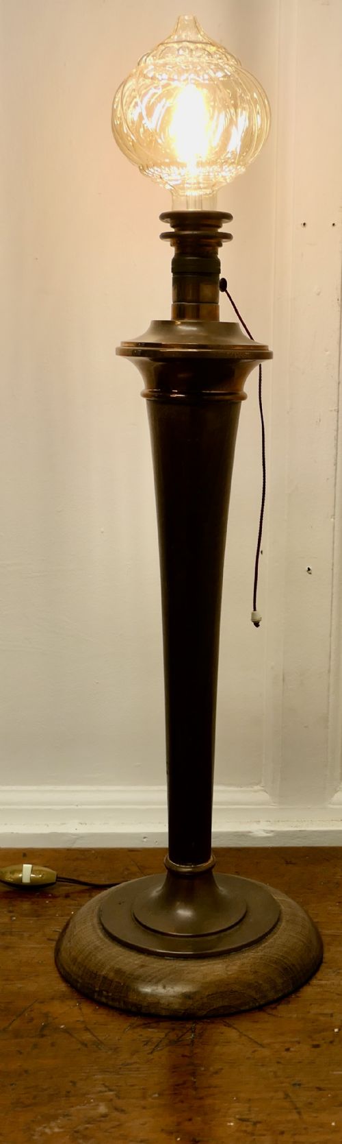 TALL ART DECO WALNUT AND COPPER TABLE LAMP - ADDITIONAL PHOTO 1