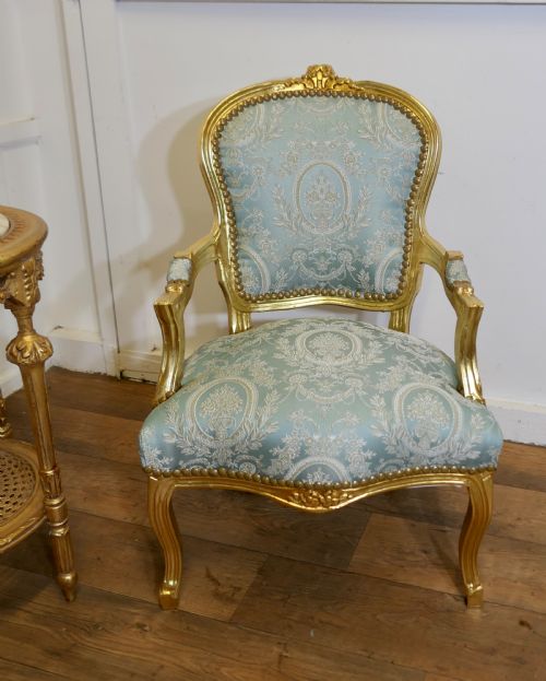 A SUPERB PAIR OF FRENCH 19TH CENTURY GILT SALON CHAIRS - ADDITIONAL PHOTO 3