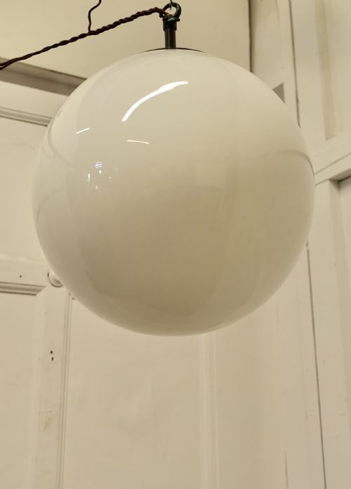 ART DECO GLOBE OPALINE GLASS HANGING PENDANT LIGHT - ADDITIONAL PHOTO 3