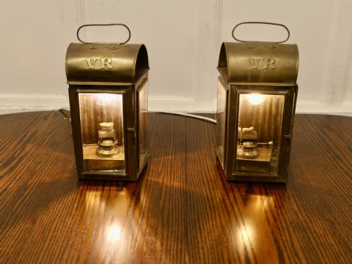 PAIR OF VICTORIAN BRASS CARRIAGE LAMPS LARGE WALL HANGING LANTERNS - ADDITIONAL PHOTO 1
