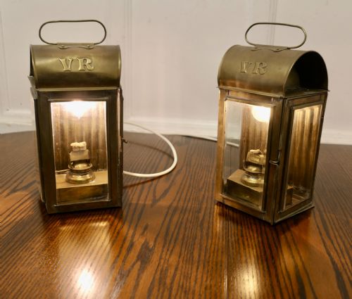 PAIR OF VICTORIAN BRASS CARRIAGE LAMPS LARGE WALL HANGING LANTERNS - ADDITIONAL PHOTO 6