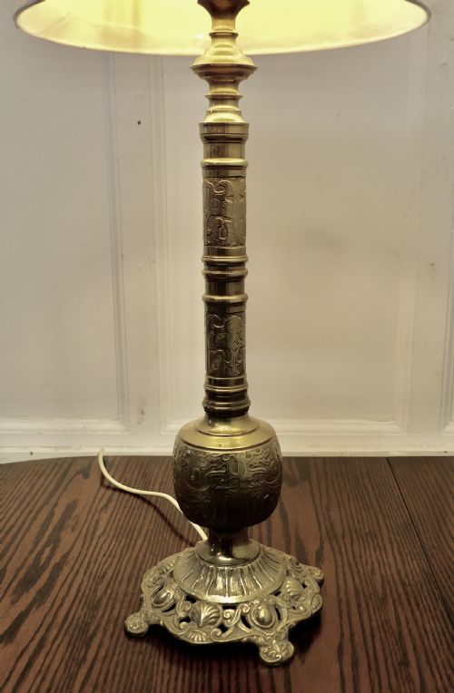 TALL EMBOSSED BRASS TABLE LAMP - ADDITIONAL PHOTO 1