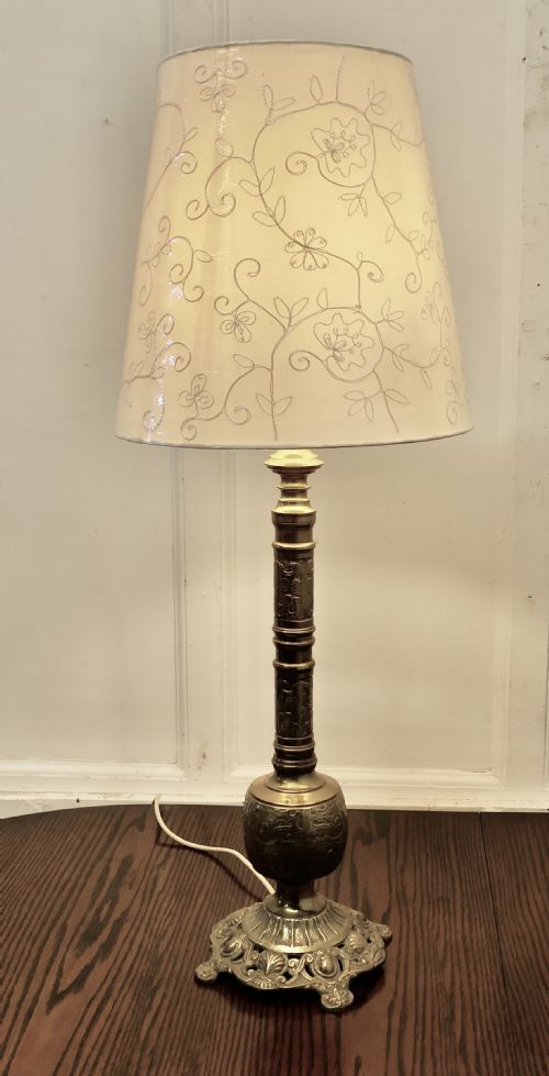 TALL EMBOSSED BRASS TABLE LAMP - ADDITIONAL PHOTO 5