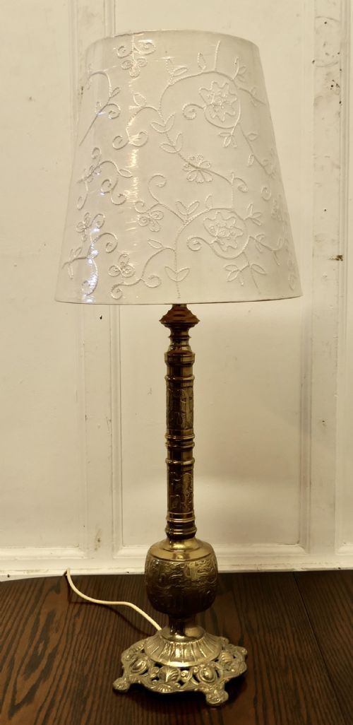 TALL EMBOSSED BRASS TABLE LAMP - ADDITIONAL PHOTO 6