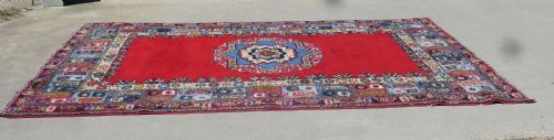 VERY COLOURFUL TRADITIONAL CARPET - ADDITIONAL PHOTO 1