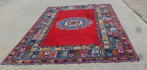 VERY COLOURFUL TRADITIONAL CARPET - ADDITIONAL PHOTO 2