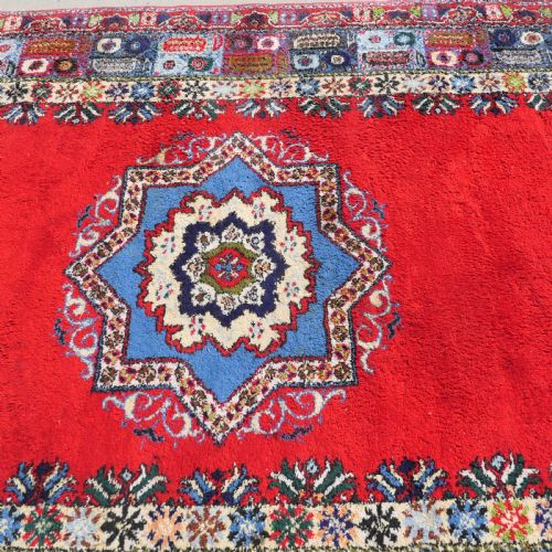 VERY COLOURFUL TRADITIONAL CARPET - ADDITIONAL PHOTO 4