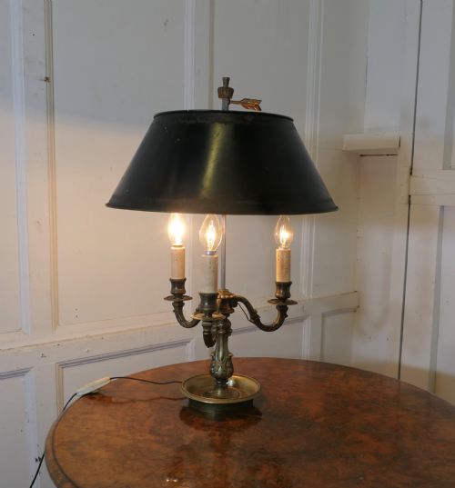 GREEN TOLEWARE AND BRASS TRIPLE BOUILLOTTE DESK LAMP FROM FRANCE