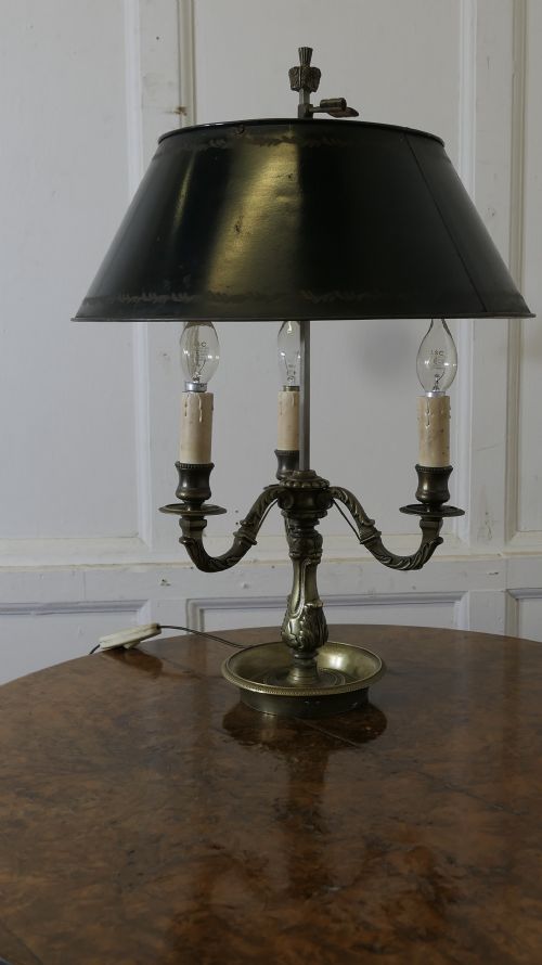 GREEN TOLEWARE AND BRASS TRIPLE BOUILLOTTE DESK LAMP FROM FRANCE - ADDITIONAL PHOTO 4