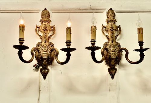 A PAIR OF VERY LARGE ROCOCO HEAVY BRASS TWIN WALL LIGHTS - ADDITIONAL PHOTO 1
