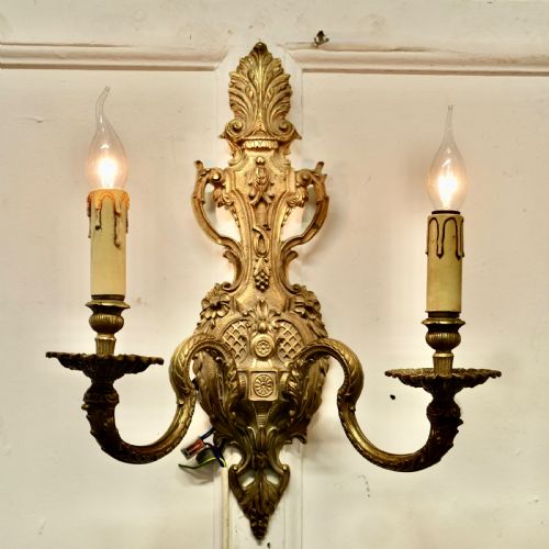 A PAIR OF VERY LARGE ROCOCO HEAVY BRASS TWIN WALL LIGHTS - ADDITIONAL PHOTO 2
