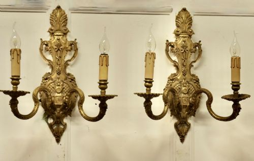 A PAIR OF VERY LARGE ROCOCO HEAVY BRASS TWIN WALL LIGHTS - ADDITIONAL PHOTO 3