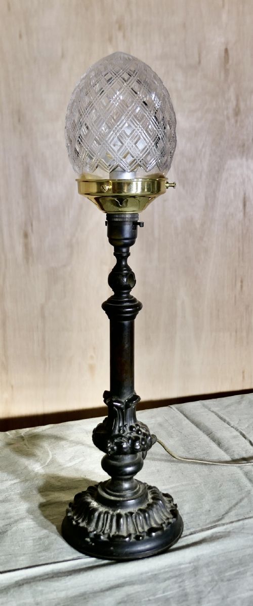 VICTORIAN BRONZE LAMP WITH DIAMOND CUT CRYSTAL SHADE - ADDITIONAL PHOTO 4