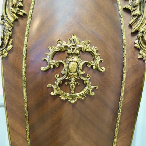 LARGE FRENCH ROCOCO WALNUT AND ORMOLU PEDESTAL - ADDITIONAL PHOTO 4