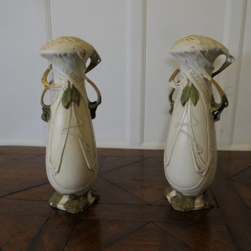 A PAIR OF LARGE ROYAL DUX BOHEMIA ART NOUVEAU 19TH CENTURY PORCELAIN VASES - ADDITIONAL PHOTO 8