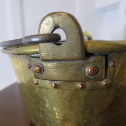 SMALL 19TH CENTURY RIVETED SWING HANDLED BRASS PAN - ADDITIONAL PHOTO 1