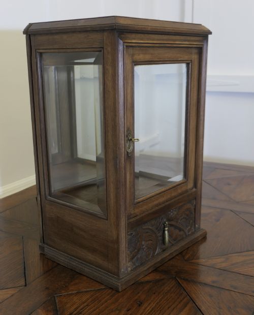 OAK COUNTER TOP DISPLAY CABINET WITH DRAWER - ADDITIONAL PHOTO 2