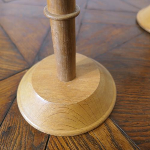 A PAIR OF ARTS AND CRAFTS GOLDEN OAK HAT STANDS SHOP DISPLAY - ADDITIONAL PHOTO 5