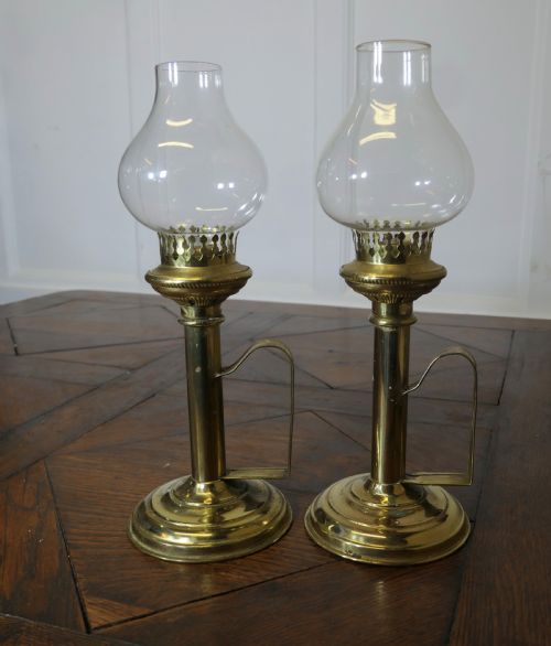 PAIR OF BRASS CANDLESTICKS WITH GLASS CHIMNEYS - ADDITIONAL PHOTO 4