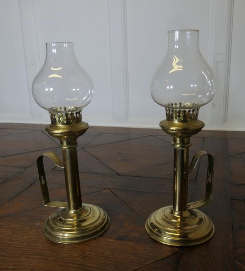 PAIR OF BRASS CANDLESTICKS WITH GLASS CHIMNEYS - ADDITIONAL PHOTO 5