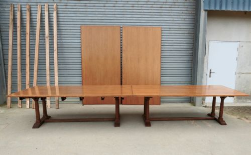 30 SEATER OAK BANQUETING TABLE ARTS CRAFTS BOARDROOM TABLE - ADDITIONAL PHOTO 10