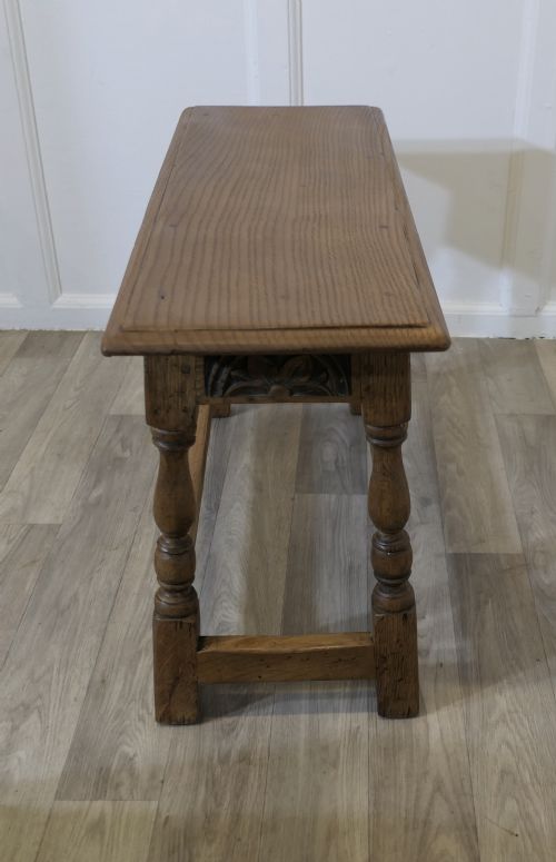 ARTS AND CRAFTS CARVED COUNTRY GOLDEN OAK JOINT STOOL WINDOW SEAT HALL BENCH - ADDITIONAL PHOTO 1