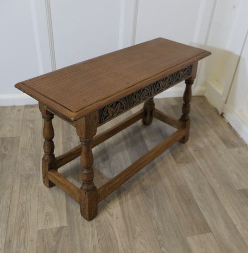 ARTS AND CRAFTS CARVED COUNTRY GOLDEN OAK JOINT STOOL WINDOW SEAT HALL BENCH - ADDITIONAL PHOTO 2
