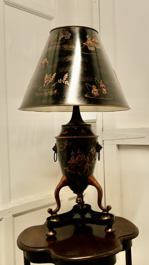 LARGE CHINOISERIE TOLEWARE TABLE LAMP BLACK AND GOLD LACQUER - ADDITIONAL PHOTO 8